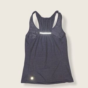 Lululemon tank top size size 6